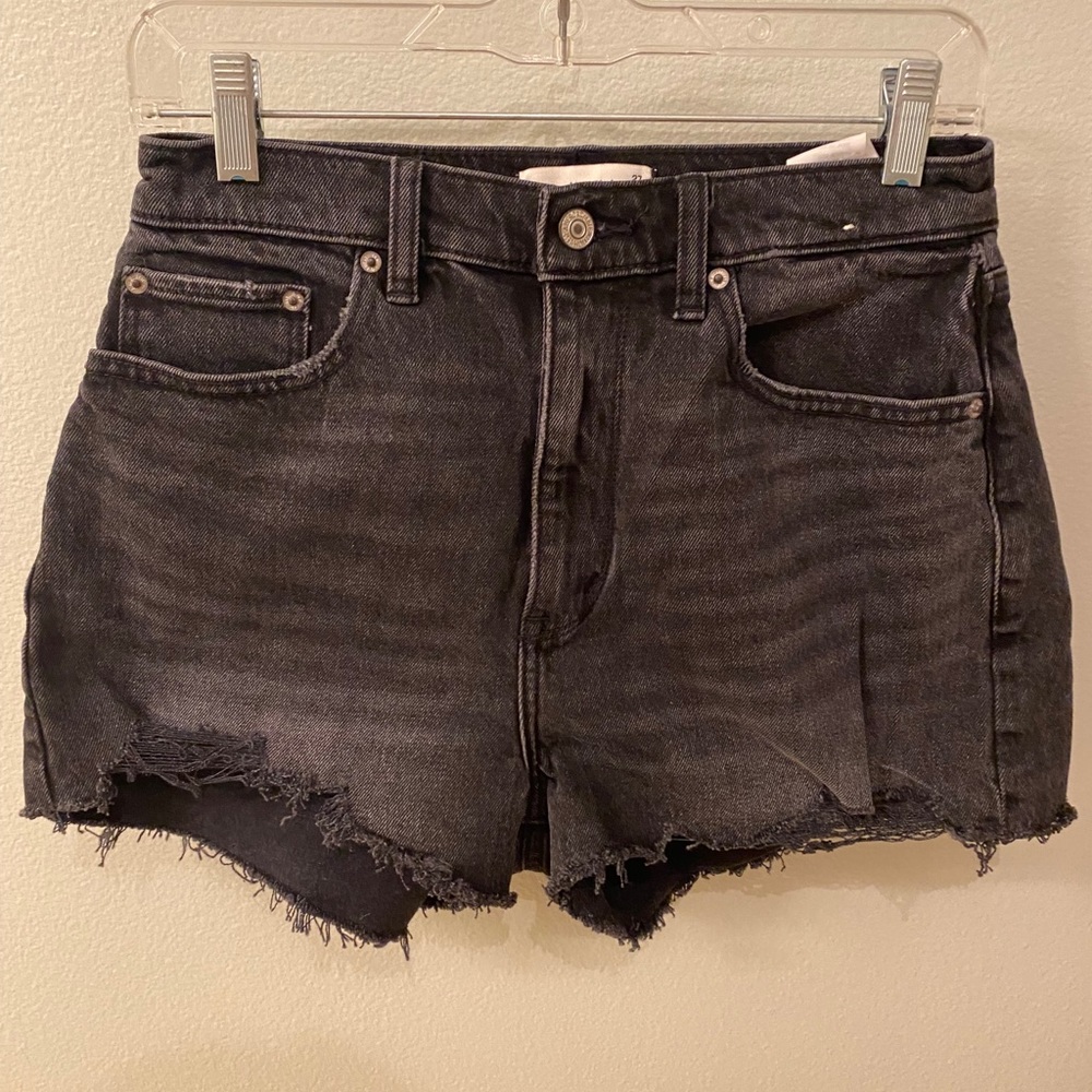 A&F The Mom Short High Rise - Curve Love
